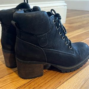 Women’s high heel combat boots!